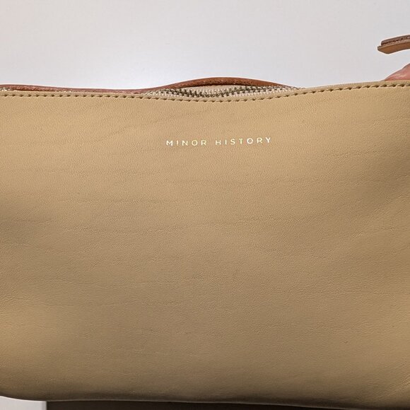 Minor History The Hug Shoulder Bag Leather Cream Beige Yellow Minimalist - Picture 3 of 8